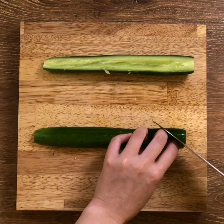 モヤシとキュウリ、蒸し鶏のピリ辛和え☆