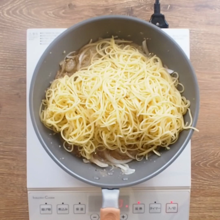 ツナと玉ねぎのにんにく醤油パスタ レシピ 作り方 By 栄養士のれしぴ クックパッド 簡単おいしいみんなのレシピが350万品